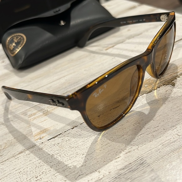 Ray Ban Polarized Sunglasses - Picture 7 of 7